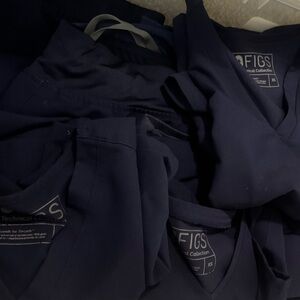 Figs Technical Collection Navy Scrub Top Bundle